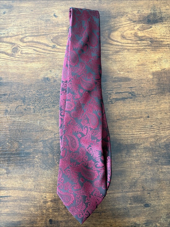 Other - Men's Paisley Burgundy Tie - Classic Formal Accessory